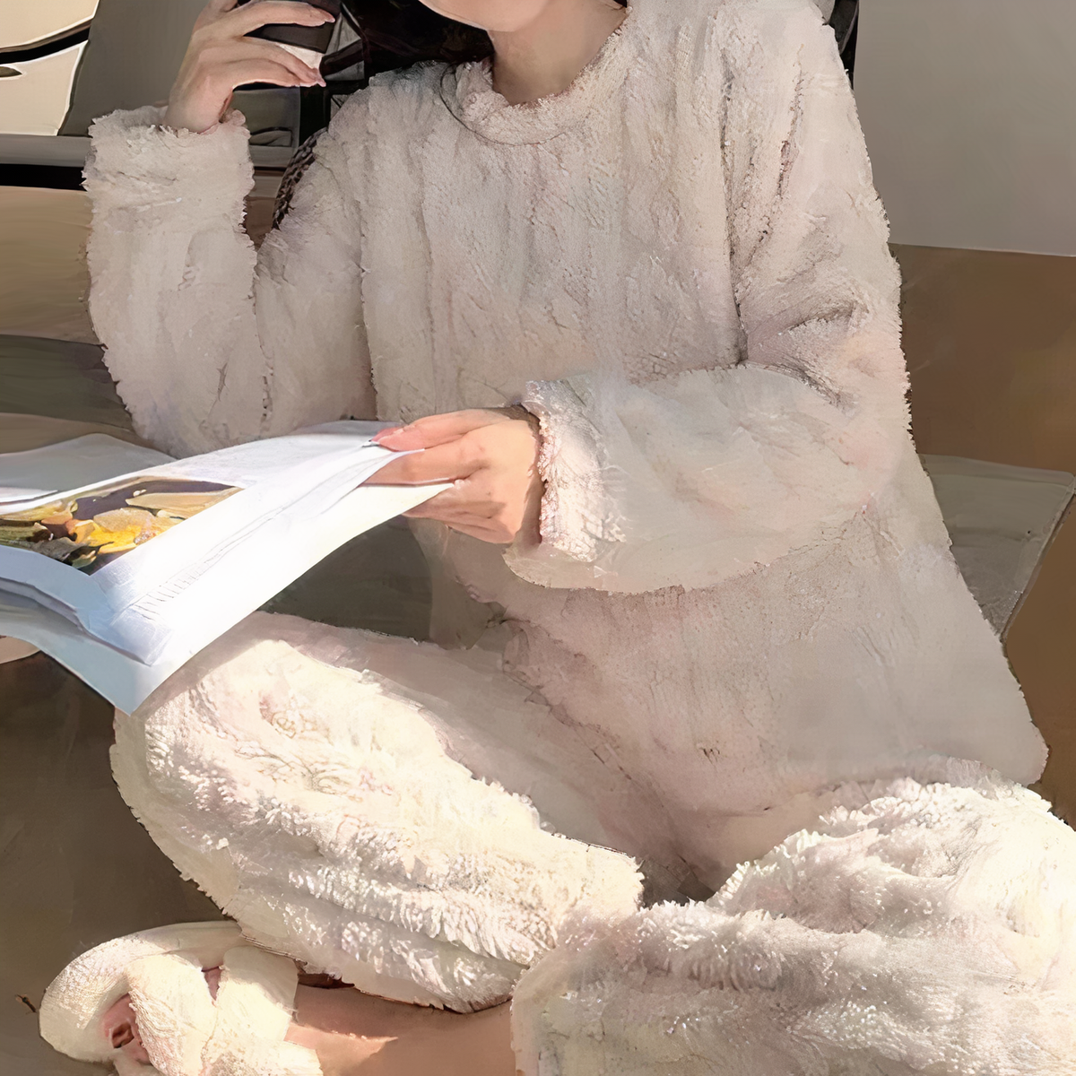 Nessa Women's Fleece Pyjama Lounge Set - White