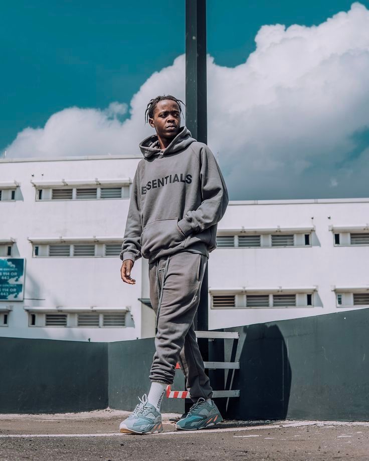 ES Hoodie - Black Oversized Long-Sleeve Pullover Unisex