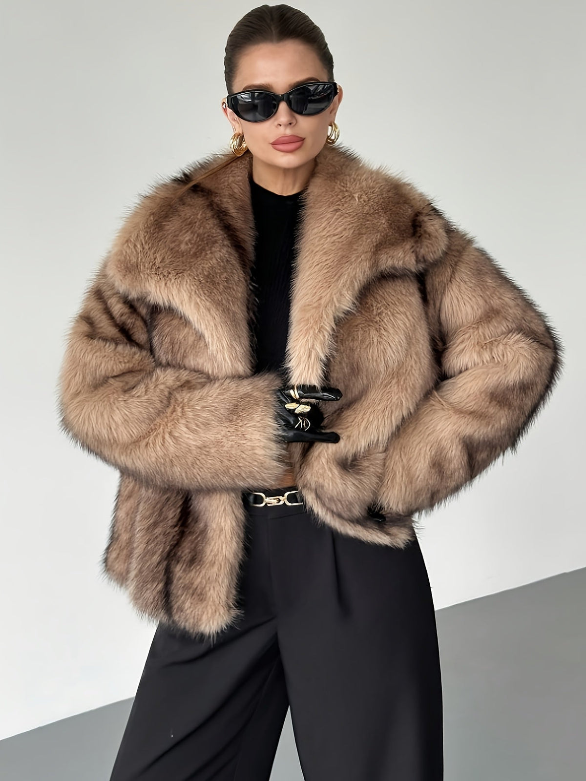 Jane Women's Cropped Faux Fur Jacket
