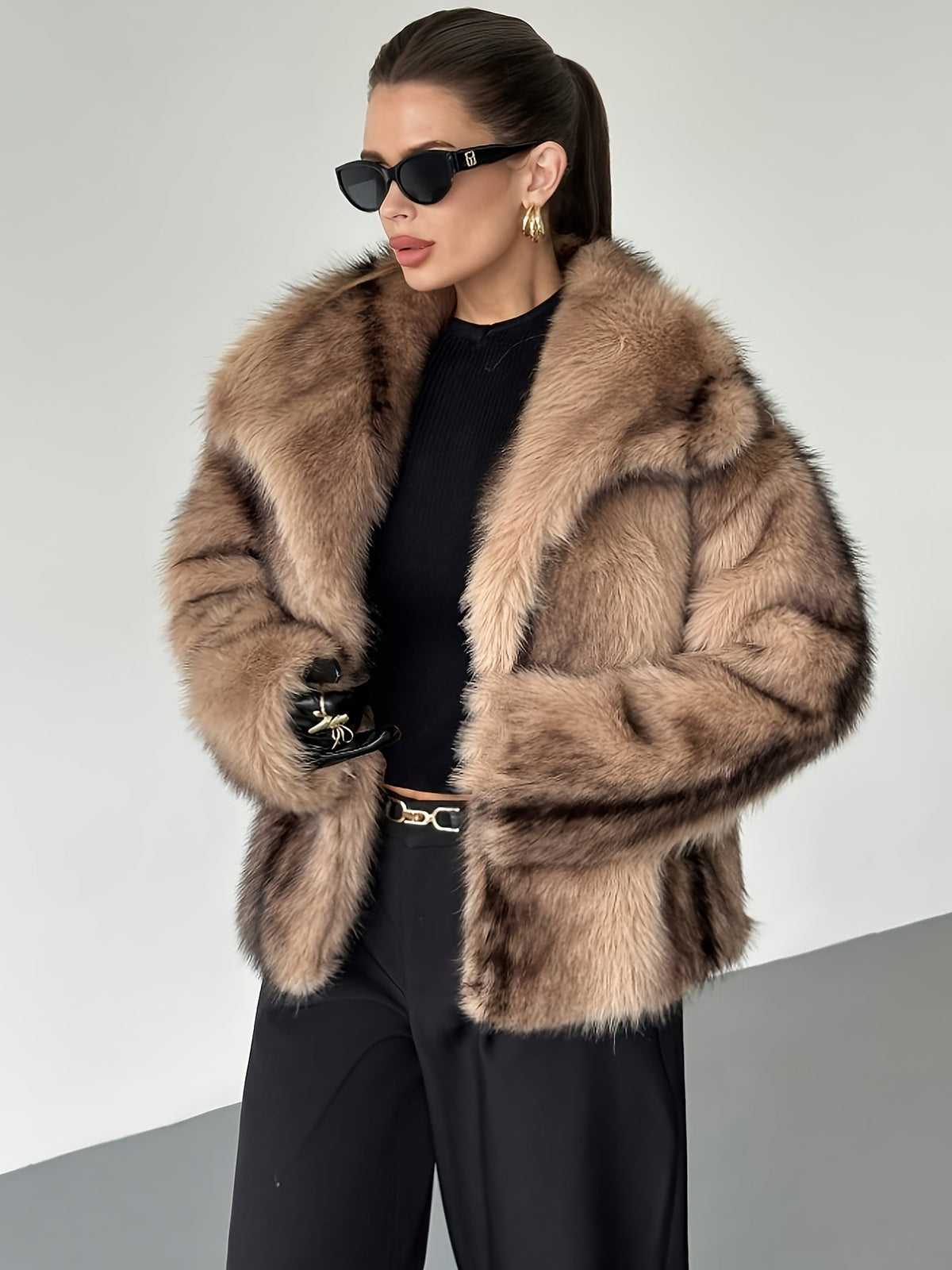 Jane Women's Cropped Faux Fur Jacket