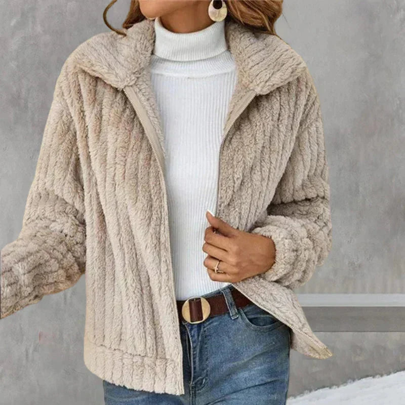 Nina Women's Teddy Fleece Jacket - Beige