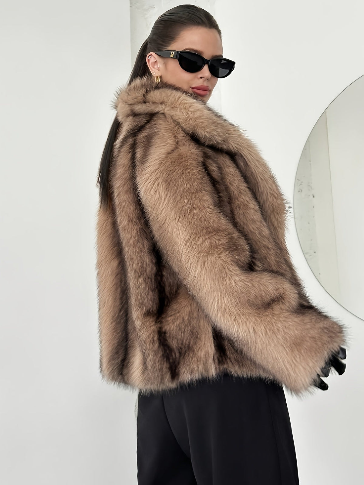 Jane Women's Cropped Faux Fur Jacket