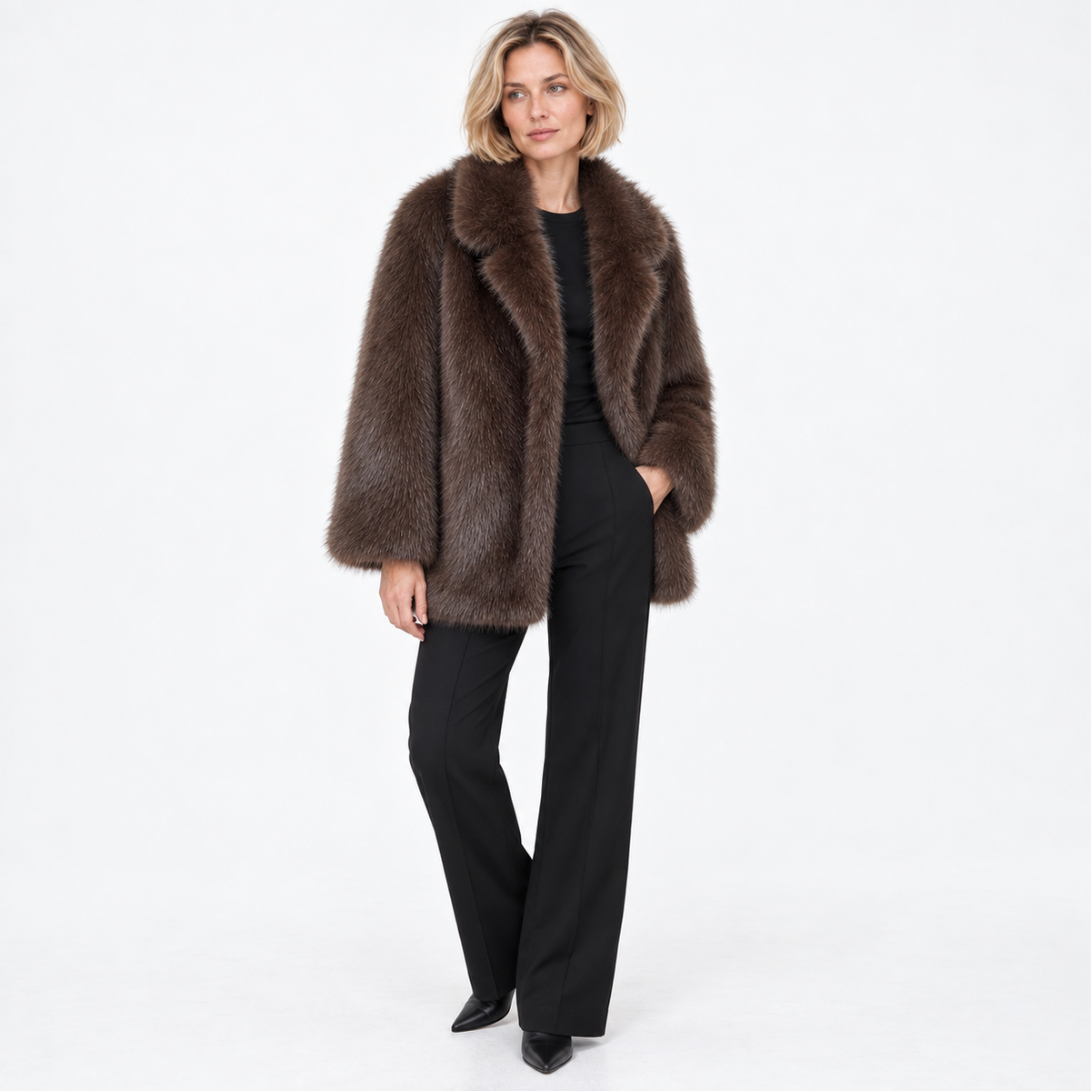 Sue Women's Plush Short Faux Fur Coat